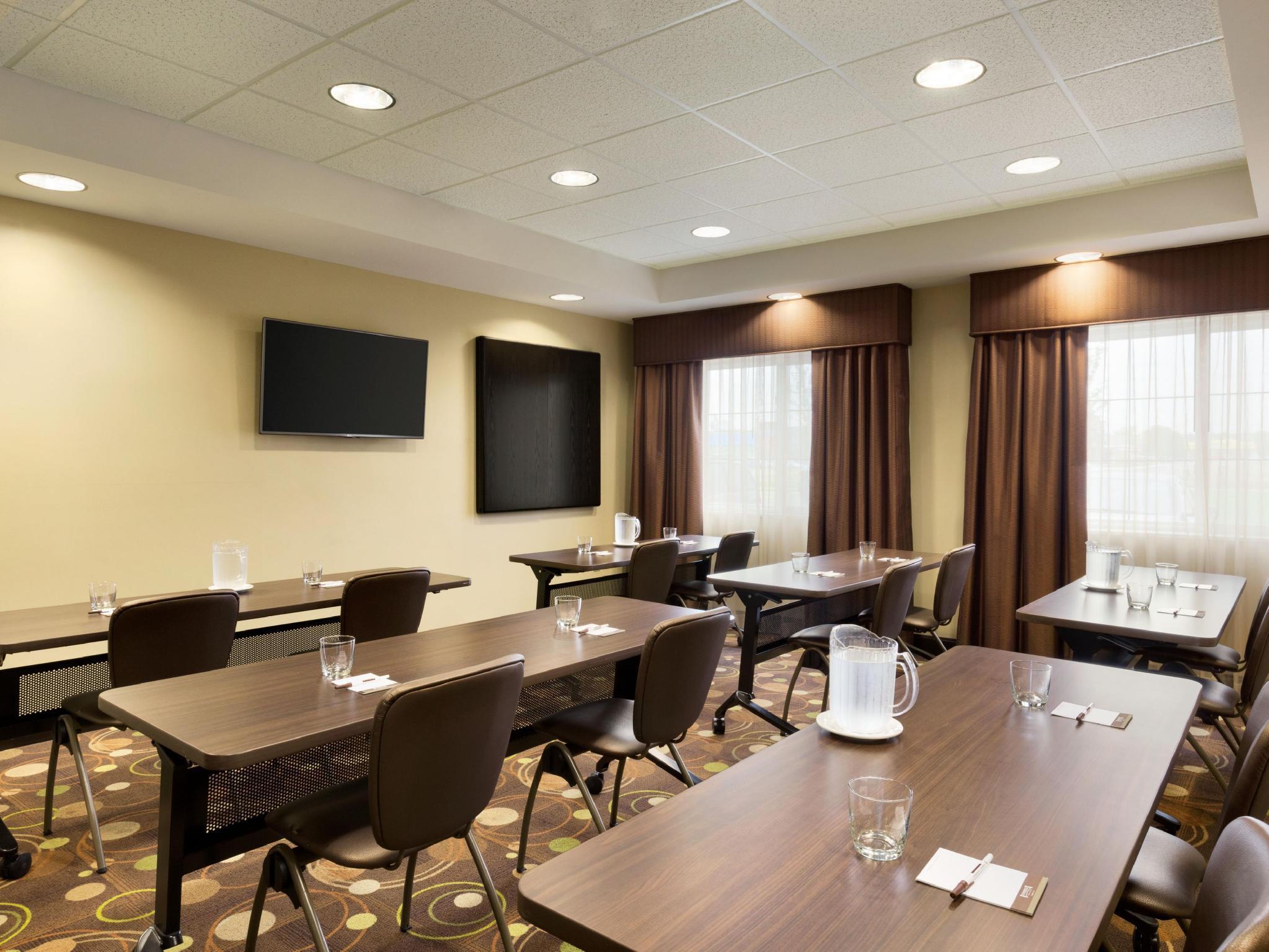 Staybridge Suites West Edmonton By Ihg Exterior foto