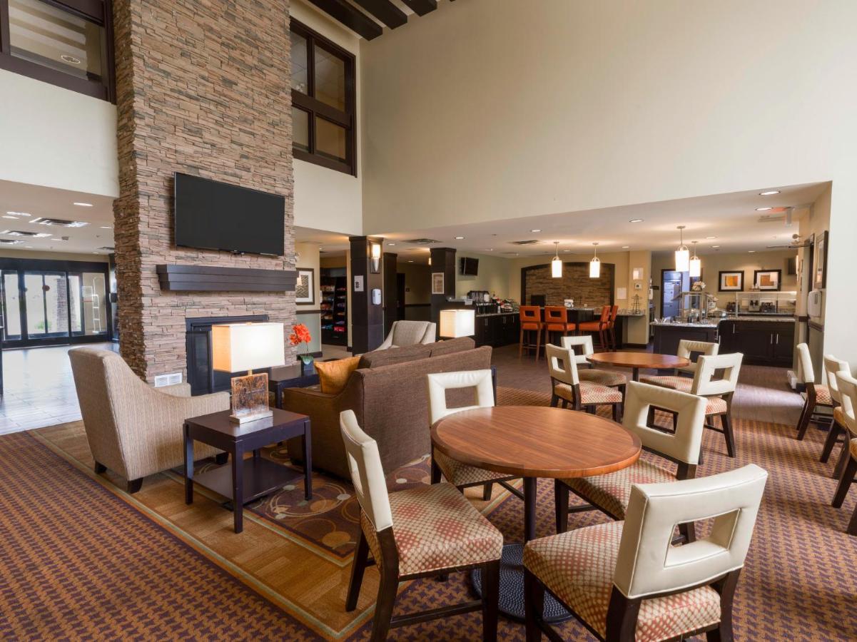 Staybridge Suites West Edmonton By Ihg Exterior foto